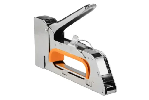 ¿Cómo usar una grapadora de mano correctamente?